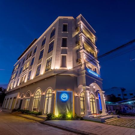 Sky Palace Boutique Hotel Battambang Exterior photo