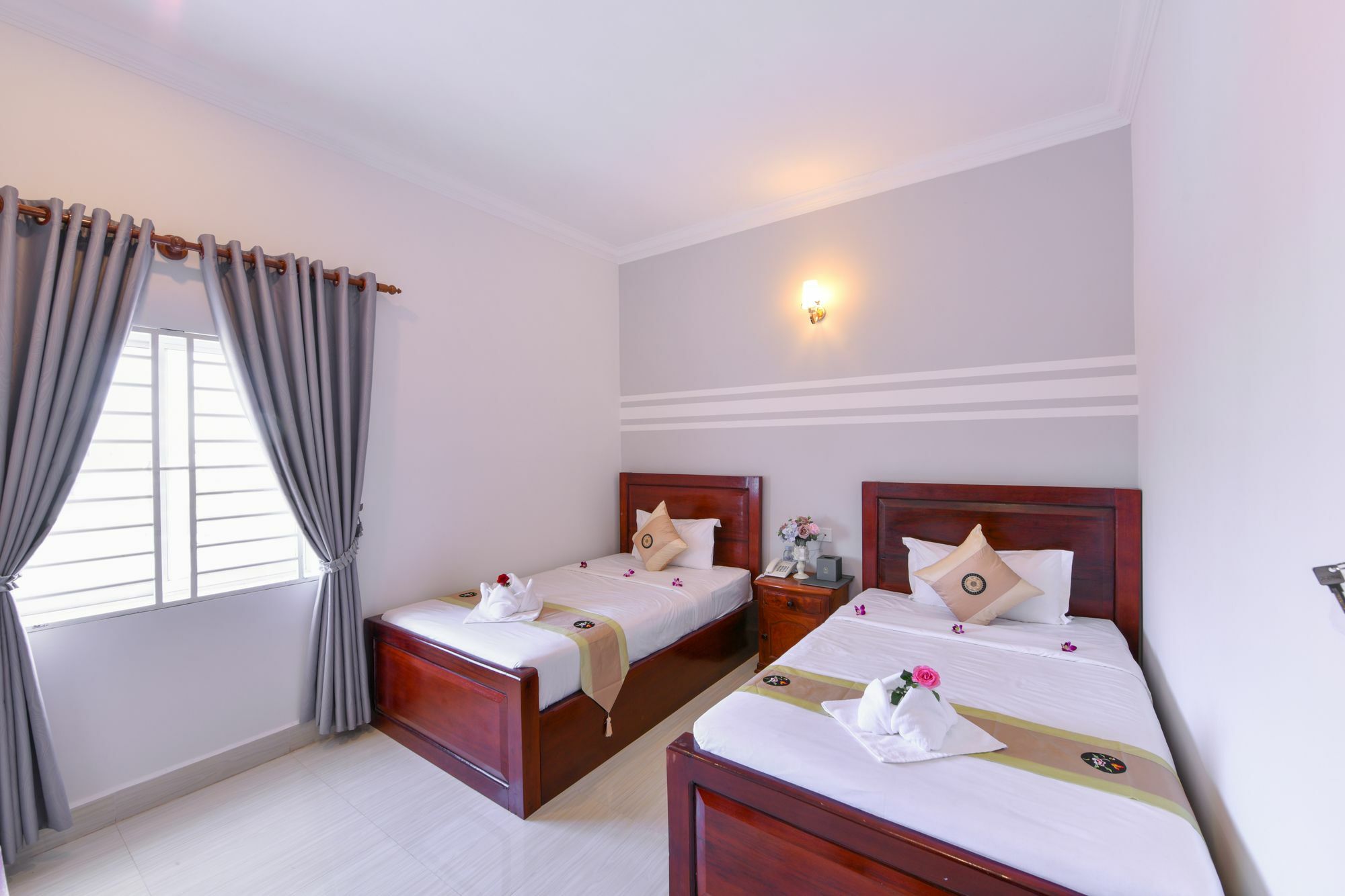 Sky Palace Boutique Hotel Battambang Exterior photo