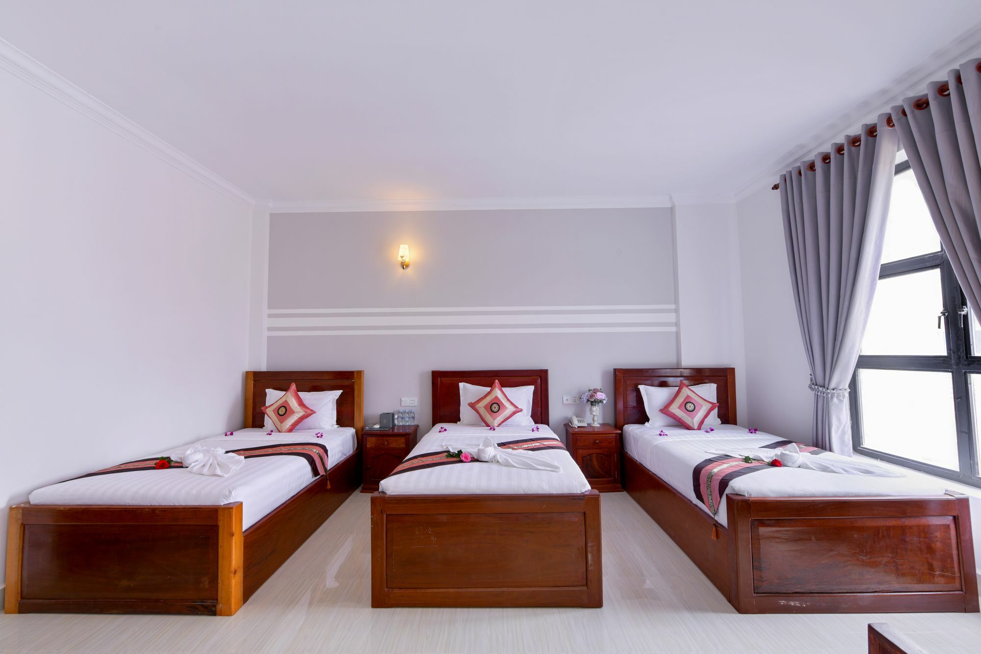 Sky Palace Boutique Hotel Battambang Exterior photo