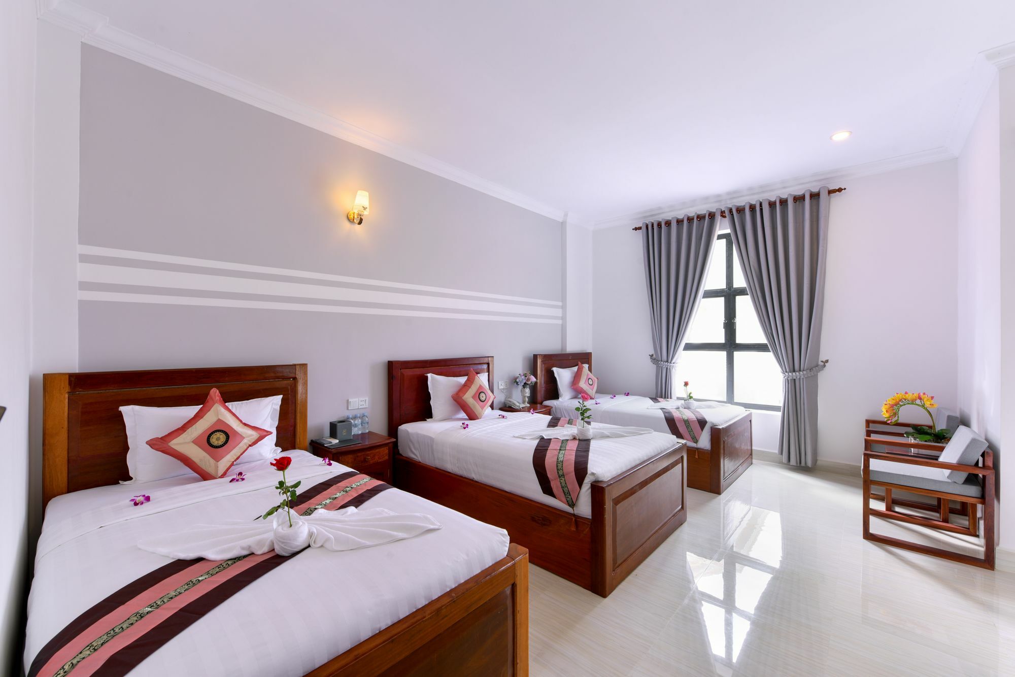 Sky Palace Boutique Hotel Battambang Exterior photo