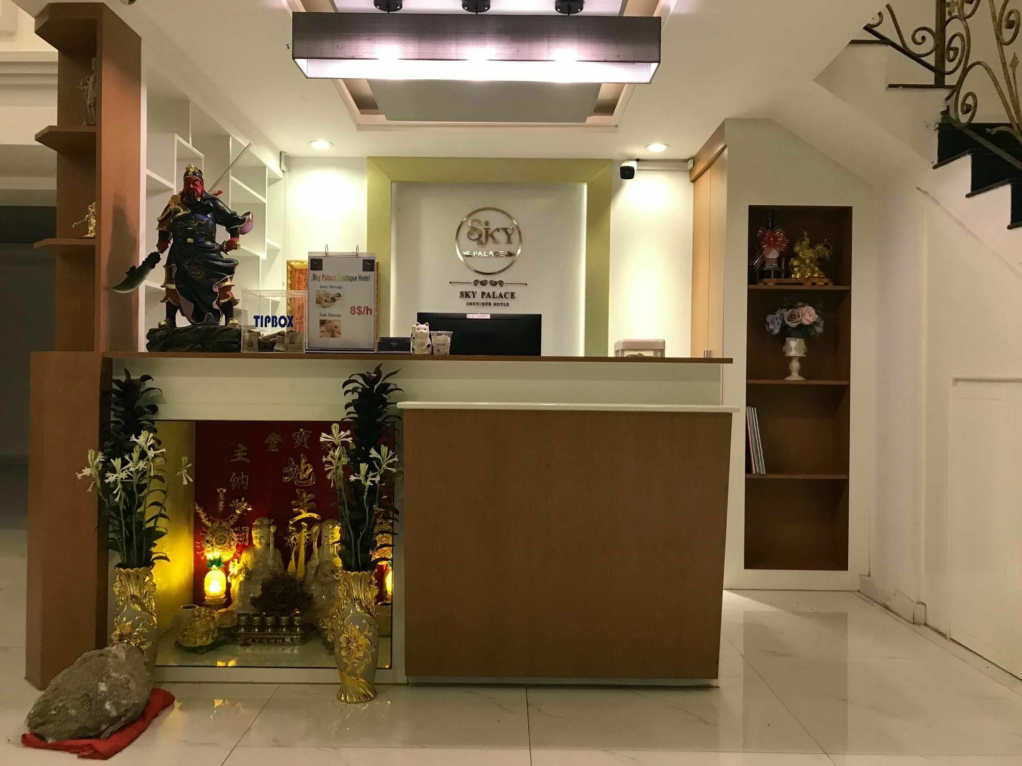Sky Palace Boutique Hotel Battambang Exterior photo